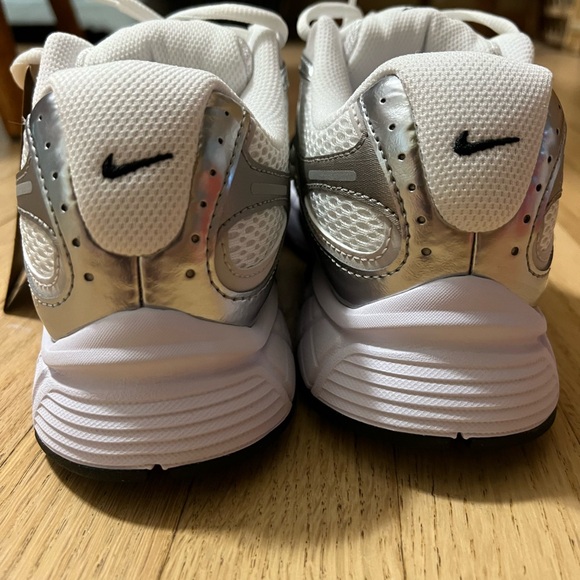 SOLD - Picture 3 of 5